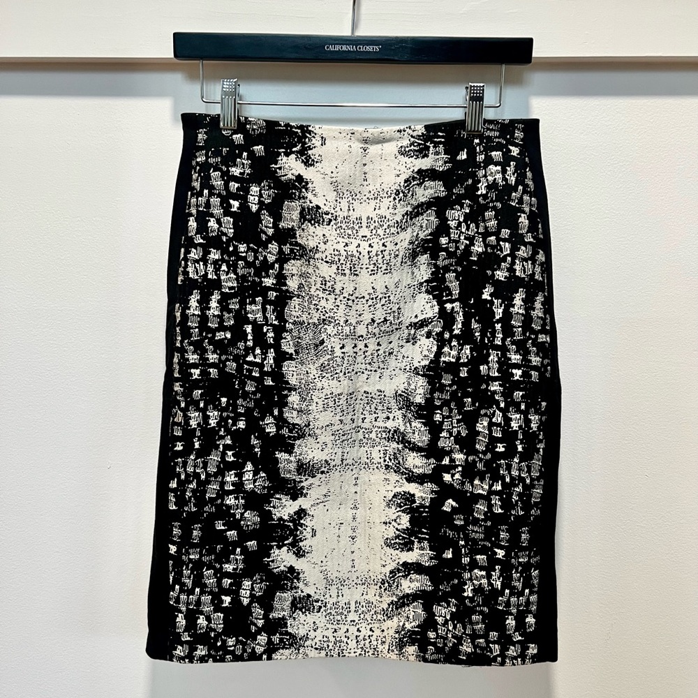 Magaschoni black & white animal print pencil skirt